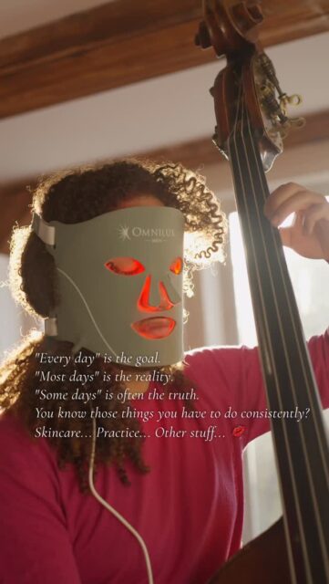 Honestly, if I could I’d be answering emails, going to the gym, keeping all of my plants alive, baking bread, practising, seeing friends, walking in nature and getting a fully cooked meal on the table every Single DAY! 😂
Let’s be real though. What’s your “other stuff”?#wellnessjourney #selfcarejourney #daybyday #doublebass #schubert
