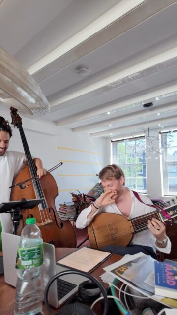 Babes. Come to our concert this Sunday. David Mackor and I will be serenading you in a hidden garden in the oldest part of Amsterdam. What more could you ask for? 💋 🎶 🌷 #earlymusic #chambermusic #lute #doublebass