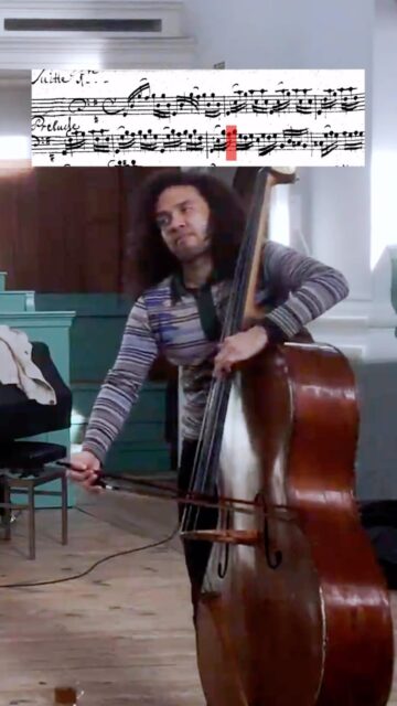 Bach’s first cello suite, the prelude, but on double bass. ✨It’s actually really fascinating going back into the recording sessions and seeing what did and didn’t make “the cut”. This take did not, but when I hear it now I’m almost surprised.The full album of all six suites will be dropping this autumn so follow me if you don’t want to miss it! ❤️#doublebass #johannsebastianbach #classicalmusiclover #gutstrings #earlymusic